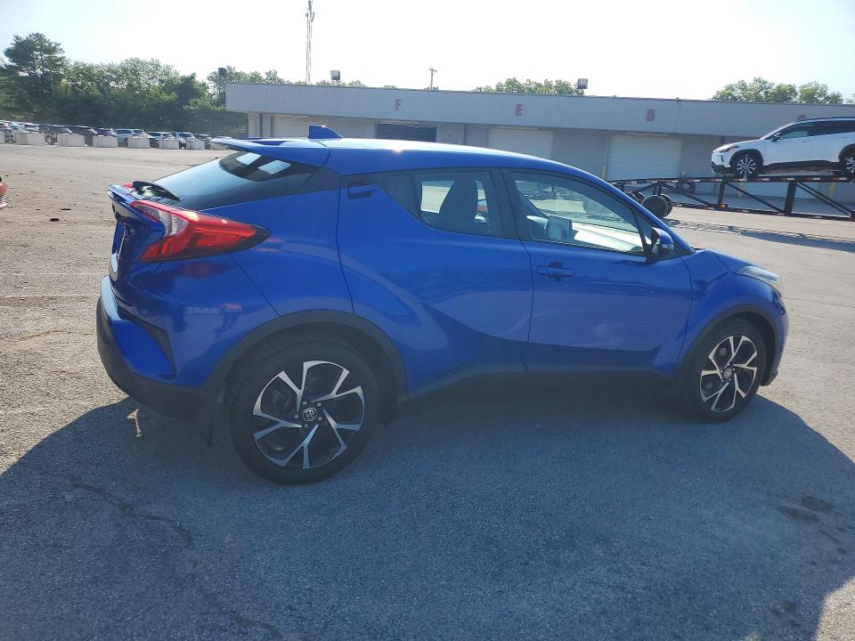 2021 Toyota C-hr VIN NMTKHMBX7MR126585 COPART salvage auction — NORMAL WEAR, IN - CERTIFICATE OF TITLE, sold $7,800 on 2026-07-27 (photo 3)