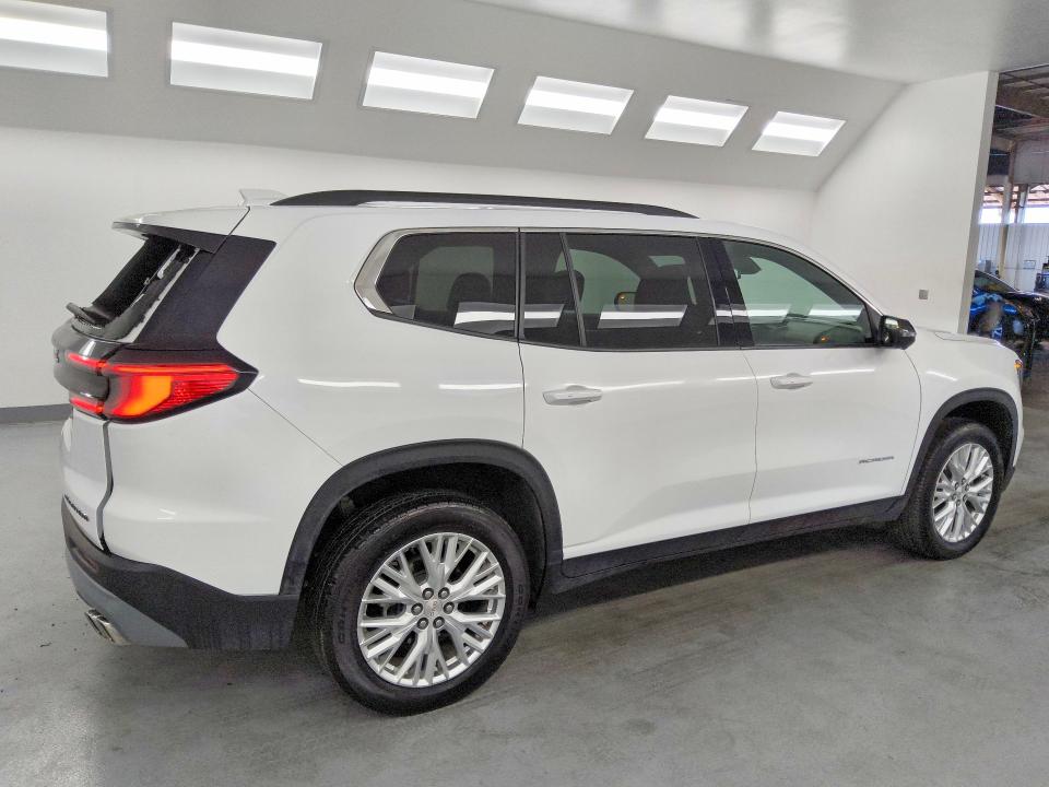 2024 Gmc Acadia VIN 1GKENNKS5RJ200435 COPART salvage auction — REAR END, Ca - Certificate Of Title, sold $3,550 on 2026-08-03 (photo 3)
