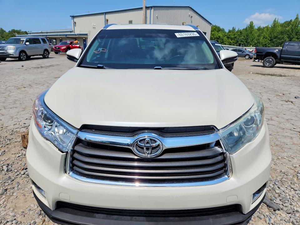 2014 Toyota Highlander VIN 5TDDKRFH9ES033127 COPART salvage auction — MINOR DENT/SCRATCHES, TN - CERTIFICATE OF TITLE (P), sold $9,500 on 2026-08-31 (photo 5)