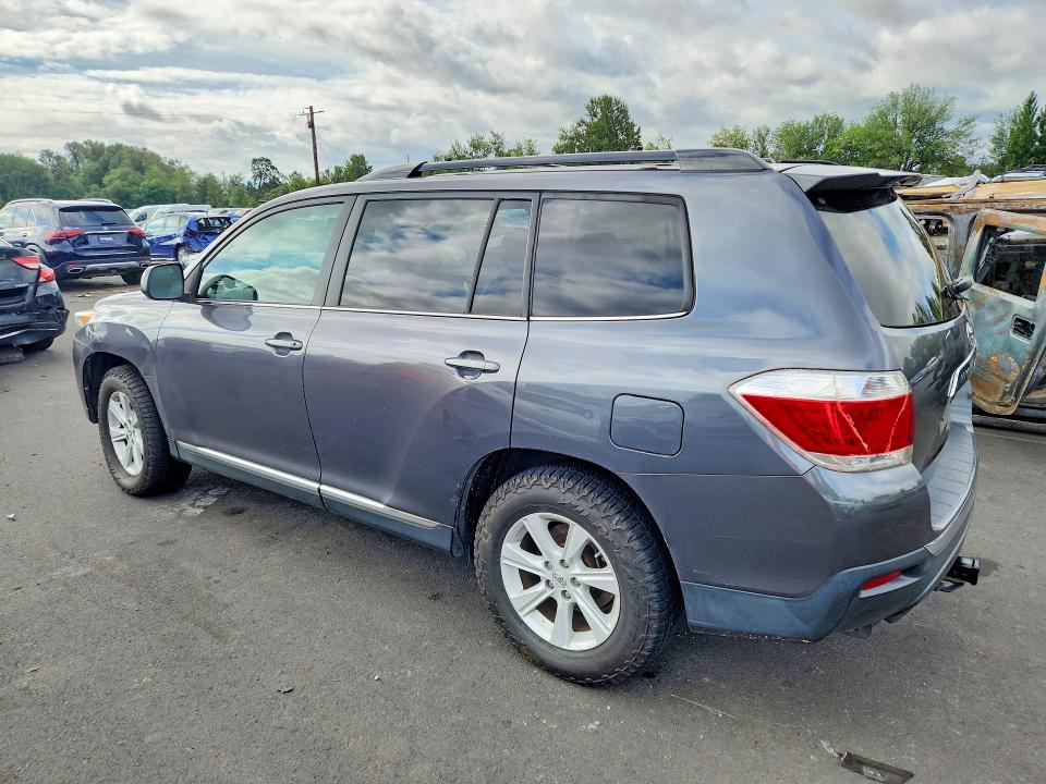 2012 Toyota Highlander VIN 5TDBK3EH1CS121379 COPART salvage auction — REAR END, Or - Non Public Clean Title, sold $2,750 on 2026-07-11 (photo 2)