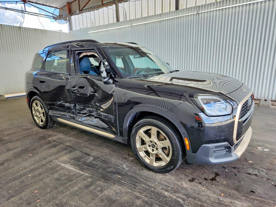 2025 Mini Countryman VIN WMZ23GA04S7S18542 COPART salvage auction — SIDE, Fl - Certificate Of Title, sold $9,300 on 2026-07-22 (photo 4)