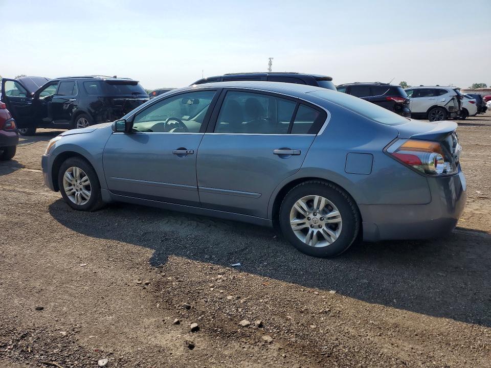 2011 Nissan Altima VIN 1N4AL2AP5BN490935 COPART salvage auction — REAR END, ON - PERMIT NO BRAND - UNFIT, sold $200 on 2026-07-28 (photo 2)