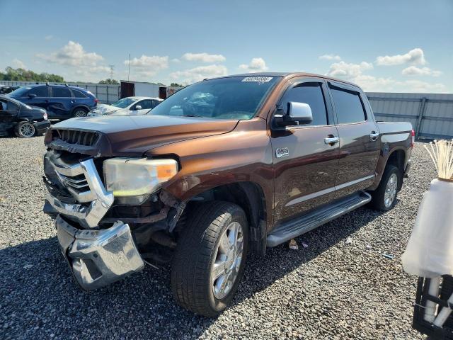 2017 Toyota Tundra VIN 5TFAY5F12HX604114 — COPART salvage auction photo