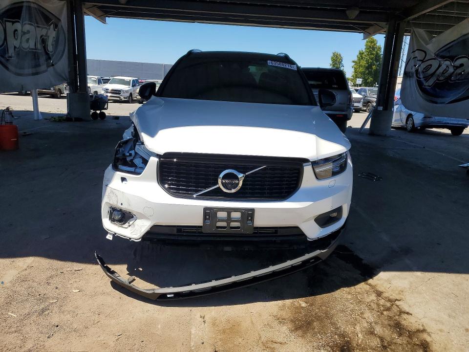 2019 Volvo Xc40 VIN YV4162UM5K2081867 COPART salvage auction — SIDE, Ca - Salvage Certificate, sold $5,700 on 2026-08-06 (photo 5)