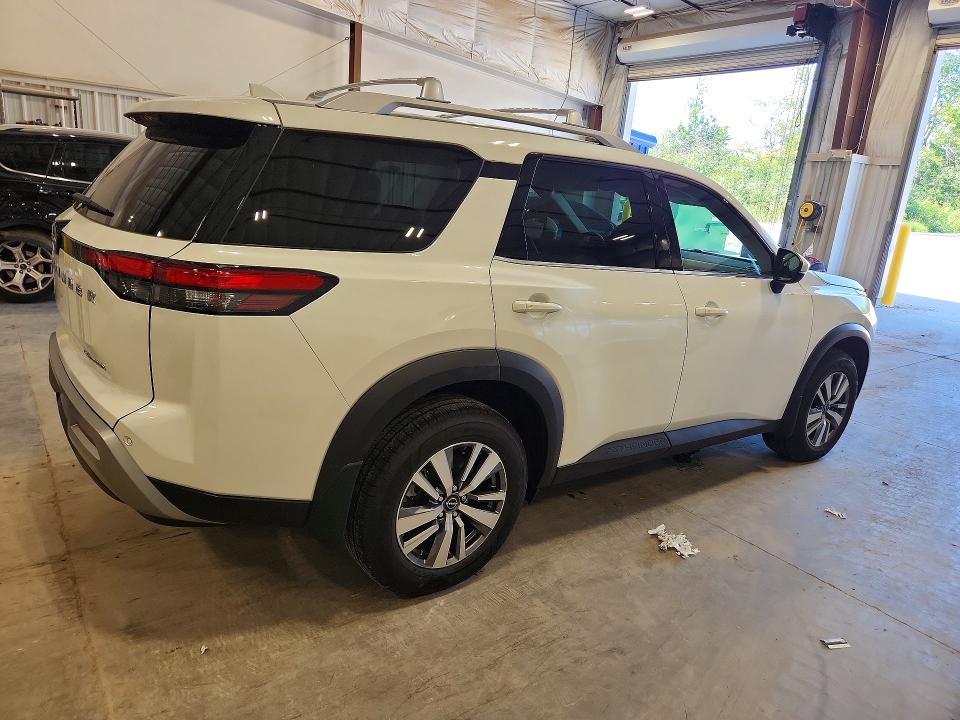 2022 Nissan Pathfinder VIN 5N1DR3CC9NC206207 COPART salvage auction — UNDERCARRIAGE, Salvage Title, sold $9,000 on 2026-07-22 (photo 3)