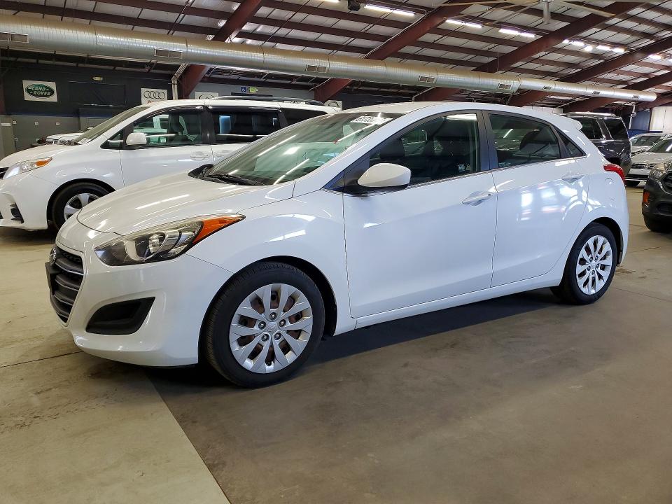 2016 Hyundai Elantra VIN KMHD35LH1GU303701 COPART salvage auction — MINOR DENT/SCRATCHES, MA - CERTIFICATE OF TITLE (P), sold $2,600 on 2026-07-27 (photo 1)