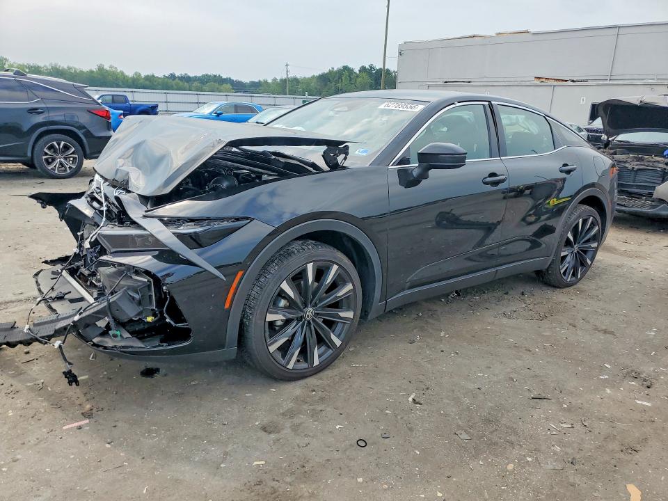 2025 Toyota Crown VIN JTDAFAAF7S3011803 COPART salvage auction — FRONT END, Va - Cert Of Title - Salvage, sold $14,200 on 2026-09-02 (photo 1)
