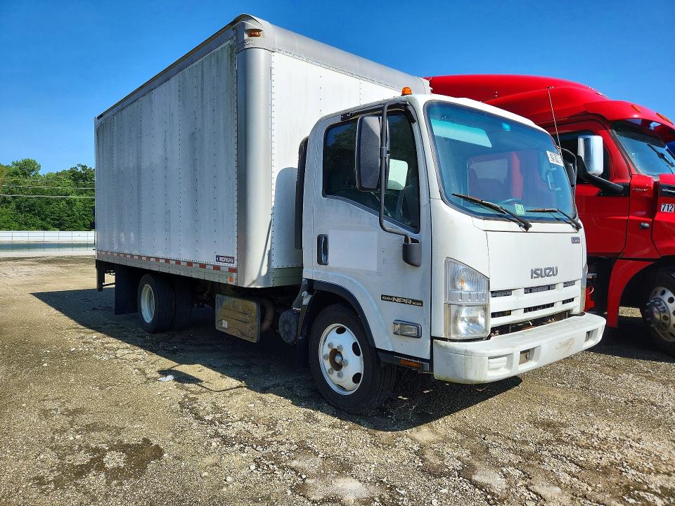 2015 Isuzu Npr hd VIN JALC4W168F7K01683 COPART salvage auction — MECHANICAL, TX - CERTIFICATE OF TITLE, sold $5,700 on 2026-07-14 (photo 4)