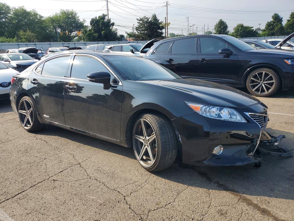 2013 Lexus Es 300h VIN JTHBW1GG8D2003995 COPART salvage auction — FRONT END, IN - CERTIFICATE OF TITLE, sold $1,150 on 2026-07-29 (photo 4)