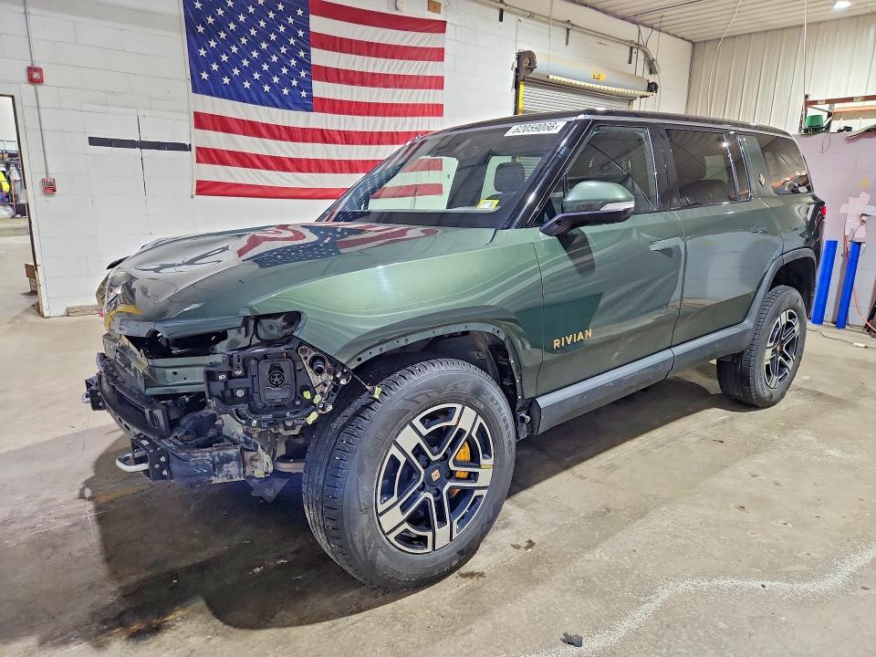 2022 Rivian R1s VIN 7PDSGABL9NN002253 — COPART salvage auction photo