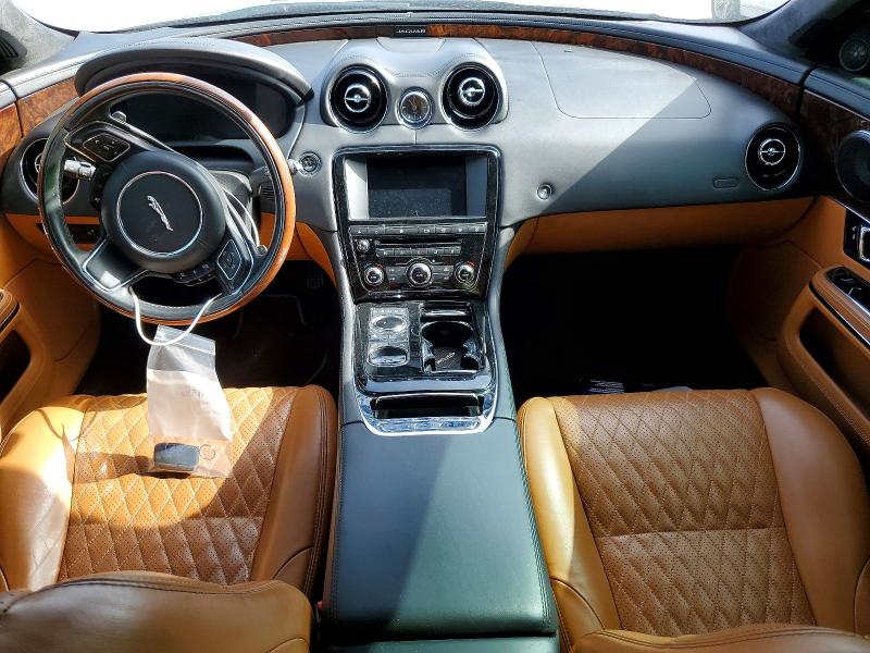 2017 Jaguar Xj VIN SAJWJ2GD5H8W08980 COPART salvage auction — MINOR DENT/SCRATCHES, FL - CERT OF TITLE-REBUILT (P), sold $1,950 on 2026-07-28 (photo 8)