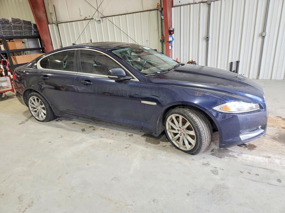 2015 Jaguar VIN SAJWA0FS5FPU78822 COPART salvage auction — VANDALISM, La - Cert Of Title-Salvage, sold $275 on 2026-07-22 (photo 4)