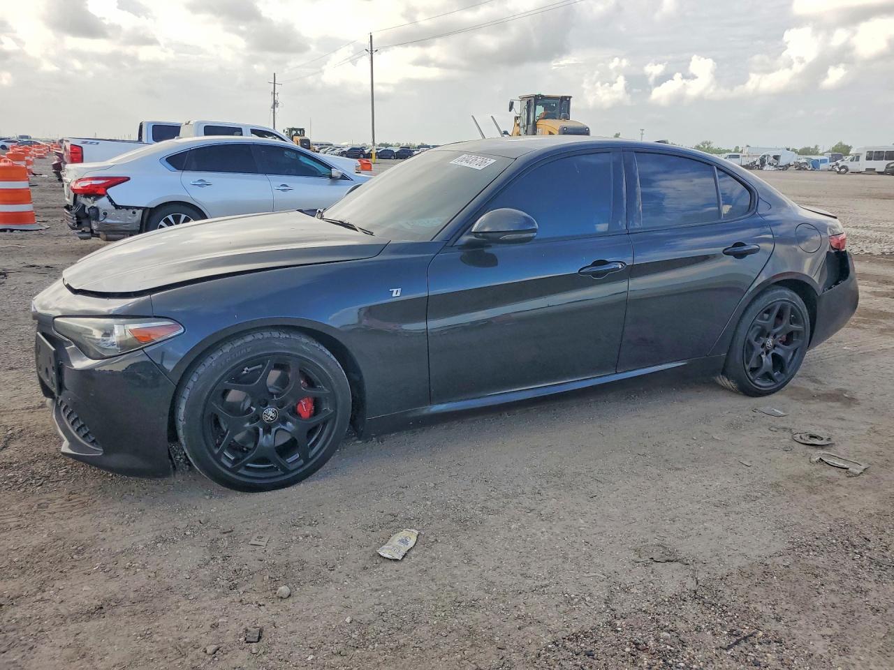 2022 Alfa Romeo Giulia VIN ZARFAMBN2N7661993 — COPART salvage auction photo