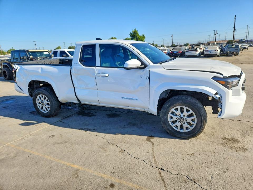 2025 Toyota Tacoma VIN 3TYJBAFN0ST017036 COPART salvage auction — FRONT END, Ca - Salvage Certificate (P), sold $13,900 on 2026-07-29 (photo 4)