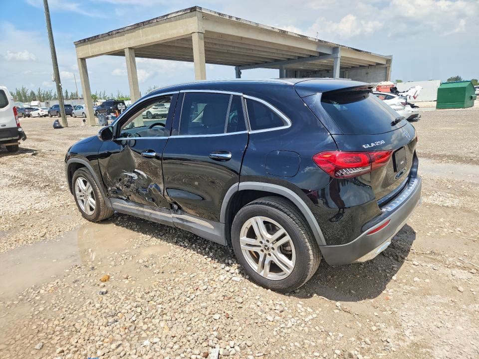 2022 Mercedes-benz Gla-klasse VIN W1N4N4GB0NJ411894 COPART salvage auction — SIDE, Fl - Cert Of Title Slvg Rebuildable, sold $2,100 on 2026-07-30 (photo 2)