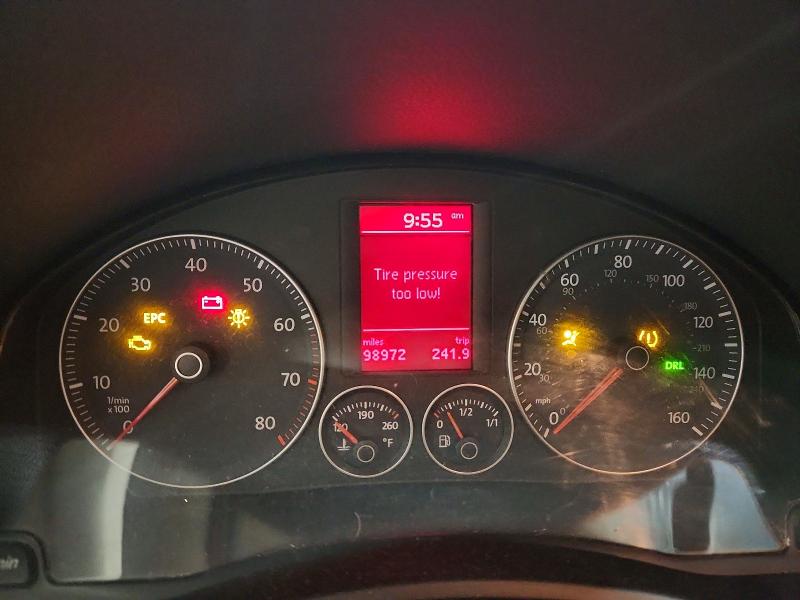 2008 Volkswagen Rabbit VIN WVWAB71K58W275802 COPART salvage auction — MINOR DENT/SCRATCHES, AK - CERT OF VEH TITLE-RECONSTRUCTE, sold $25 on 2026-07-28 (photo 9)