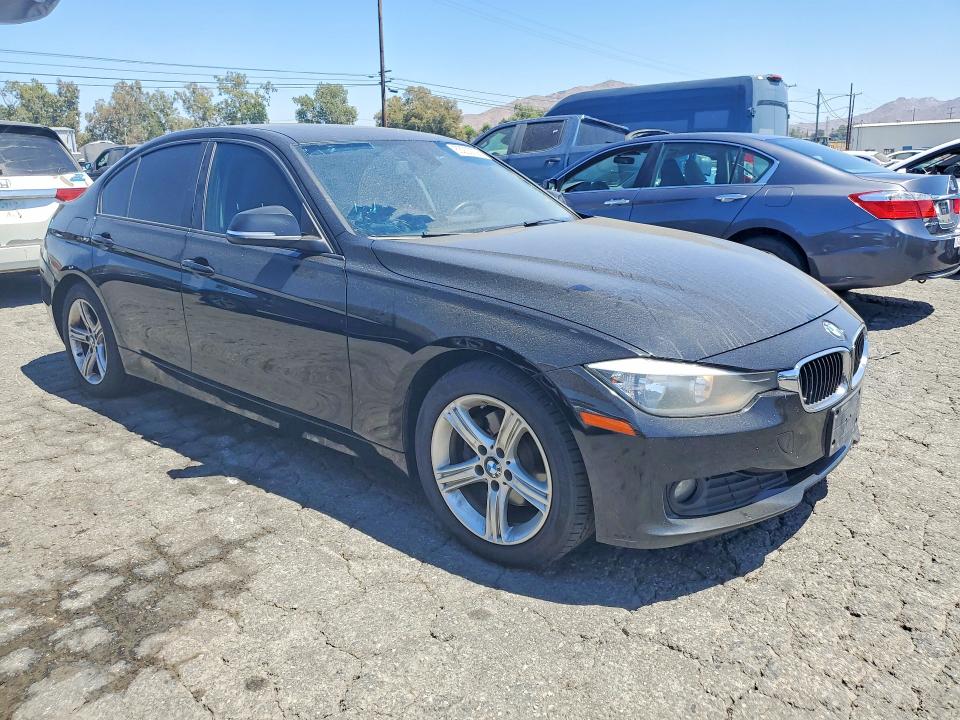 2014 BMW 3er VIN WBA3B1G55ENS78561 COPART salvage auction — REAR END, Ca - Salvage Certificate, sold $1,600 on 2026-08-06 (photo 4)
