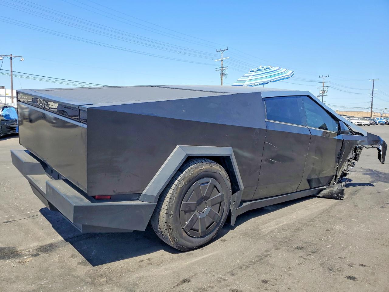 2024 Tesla Cybertruck VIN 7G2CEHED4RA039725 COPART salvage auction — Front End, CA - SALVAGE CERTIFICATE, sold $17,800 on 2026-08-31 (photo 3)