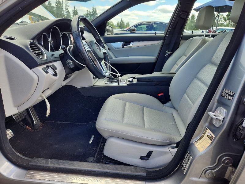 2012 Mercedes-benz C-klasse VIN WDDGF8BB7CR238220 COPART salvage auction — NORMAL WEAR, WA - VEHICLE CERT OF OWNERSHIP-TITL, sold $600 on 2026-07-24 (photo 7)