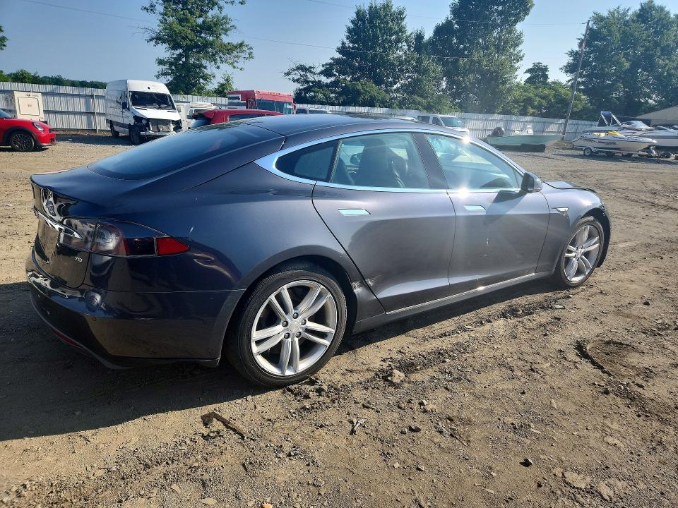 2016 Tesla Model s VIN 5YJSA1E13GF131125 COPART salvage auction — MINOR DENT/SCRATCHES, Wv - Certificate Of Title, sold $5,800 on 2026-07-27 (photo 3)