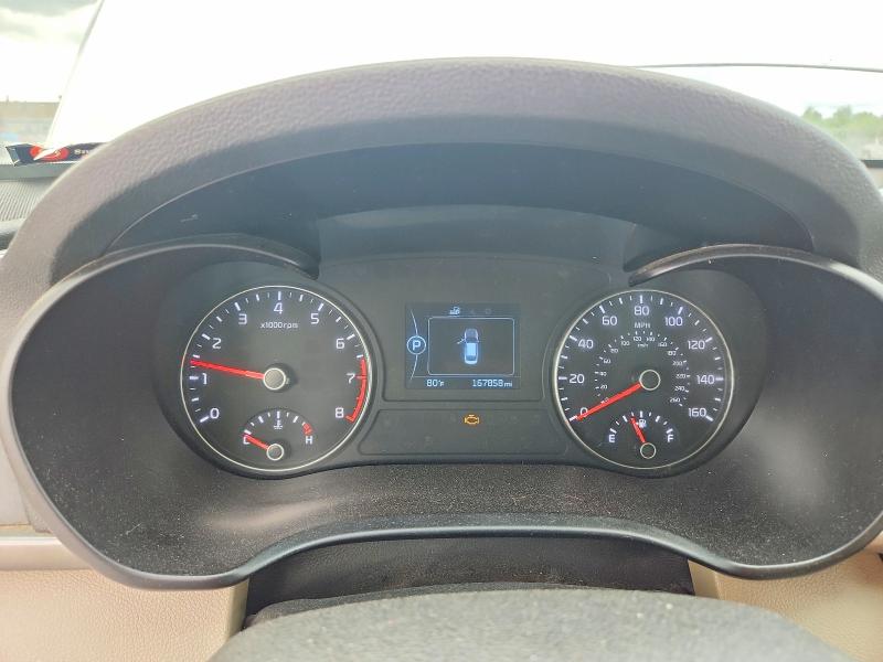 2016 Kia Optima VIN 5XXGT4L31GG015442 COPART salvage auction — MINOR DENT/SCRATCHES, WI - CERTIFICATE OF TITLE, sold $1,000 on 2026-07-27 (photo 9)