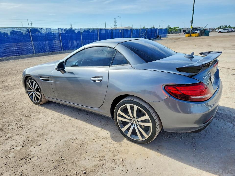 2017 Mercedes-benz Slc-klasse VIN WDDPK3JA6HF128405 COPART salvage auction — MINOR DENT/SCRATCHES, Fl - Cert Of Title Slvg Rebuildable (P), sold $5,900 on 2026-08-12 (photo 2)