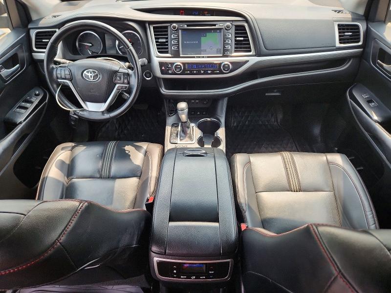 2019 Toyota Highlander VIN 5TDJZRFH5KS563380 COPART salvage auction — MINOR DENT/SCRATCHES, Pa - Certificate Of Salvage, sold $7,700 on 2026-07-30 (photo 8)