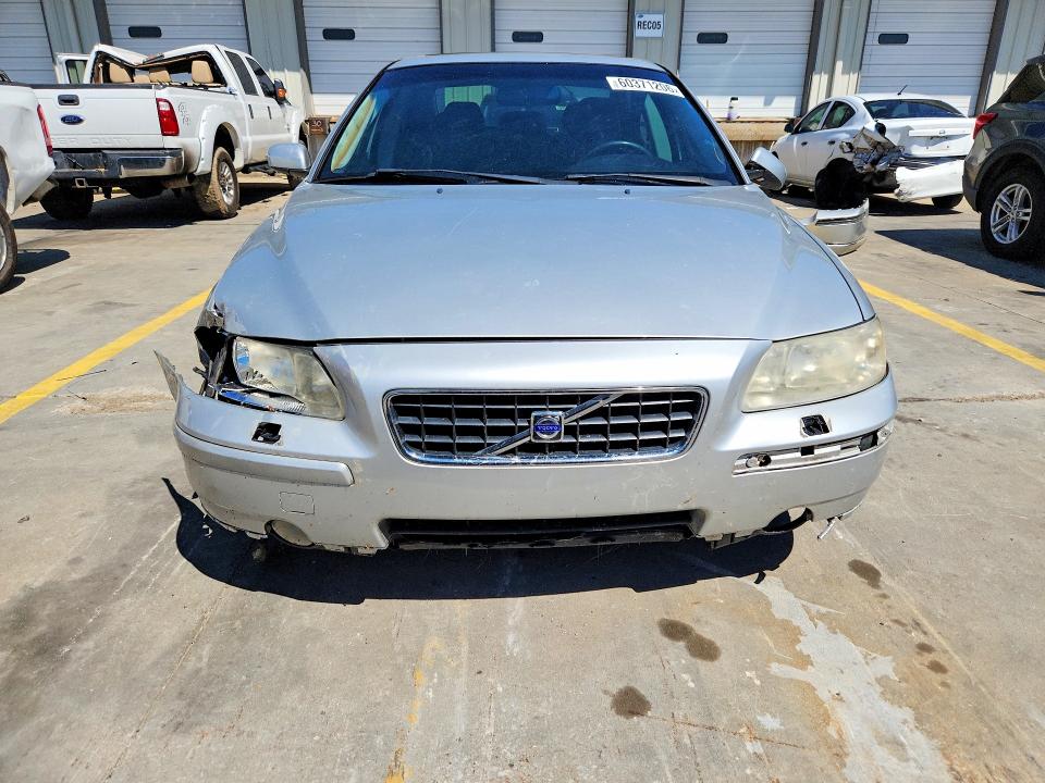 2006 Volvo S60 VIN YV1RS592562508555 COPART salvage auction — FRONT END, KY - CERT OF TITLE-SALVAGE (P), sold $425 on 2026-08-13 (photo 5)