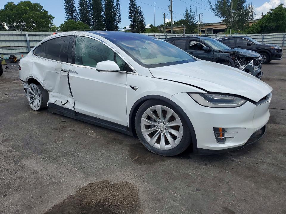 2021 Tesla Model x VIN 5YJXCBE21MF322567 COPART salvage auction — MECHANICAL, TX - CERTIFICATE OF TITLE (P), sold $4,550 on 2026-07-27 (photo 4)