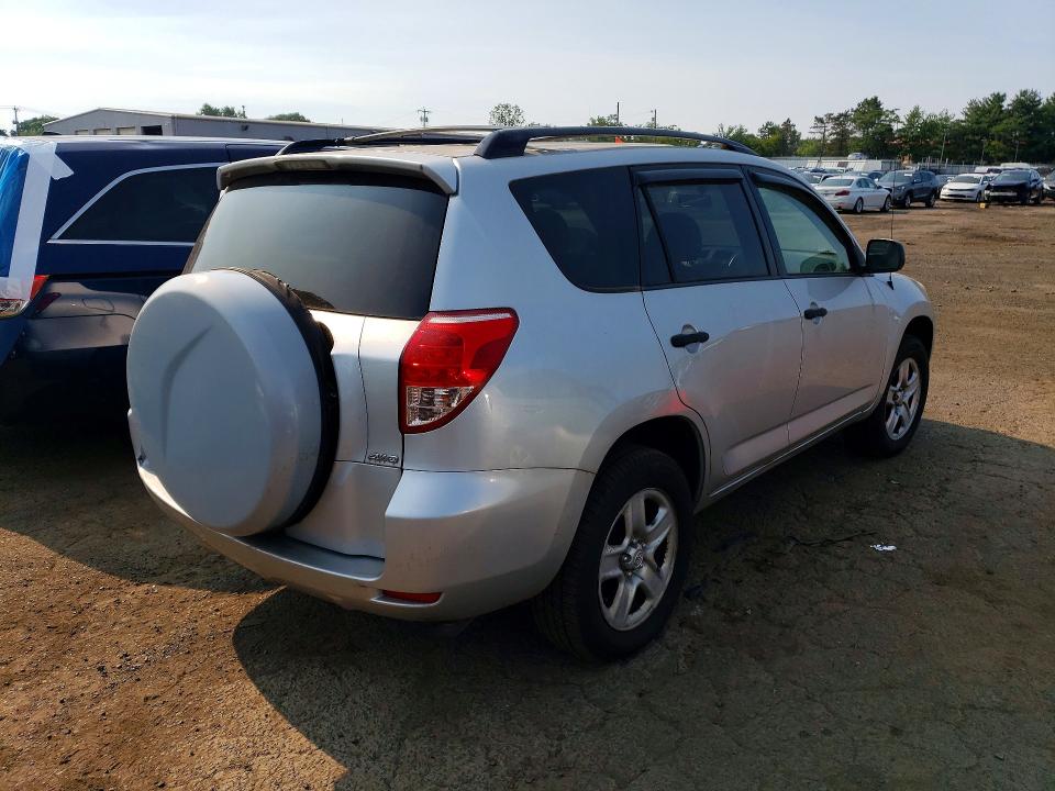2007 Toyota Rav4 VIN JTMBD33V976031194 COPART salvage auction — MINOR DENT/SCRATCHES, CT - CERTIFICATE OF TITLE, sold $2,450 on 2026-07-28 (photo 3)