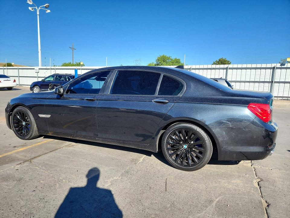 2009 BMW 7er VIN WBAKB835X9CY62319 COPART salvage auction — NORMAL WEAR, Az - Cert Of Title - Salvage, sold $775 on 2026-08-03 (photo 2)