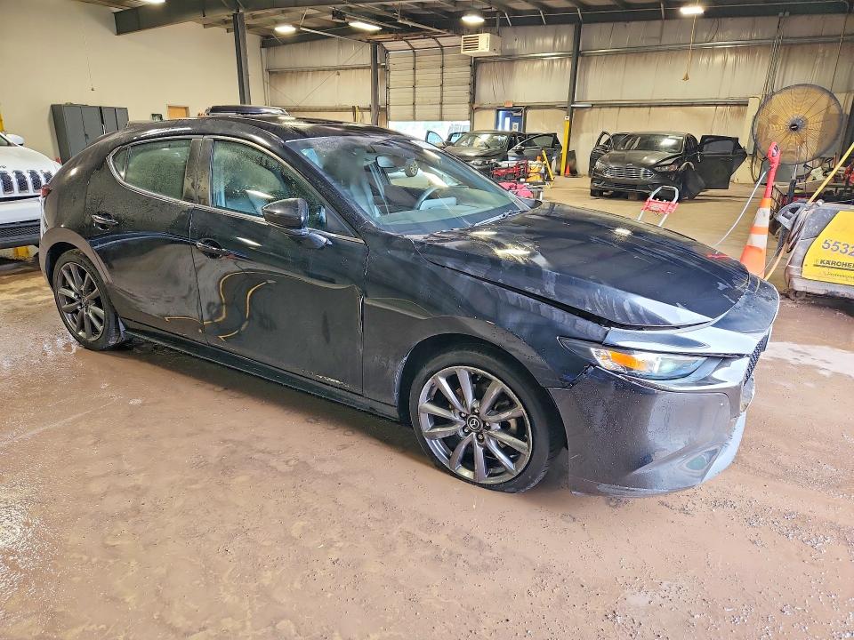 2021 Mazda 3 VIN JM1BPBLLXM1347809 COPART salvage auction — FRONT END, Pa - Certificate Of Salvage, sold $3,600 on 2026-08-29 (photo 4)