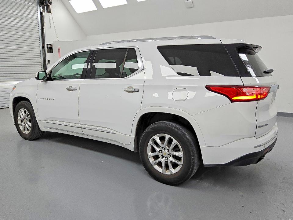 2019 Chevrolet Traverse VIN 1GNERKKW8KJ182074 COPART salvage auction — MINOR DENT/SCRATCHES, Tx - Certificate Of Title, sold $11,600 on 2026-07-28 (photo 2)