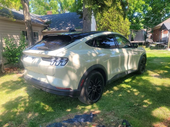2025 Ford Mustang mach-e VIN 3FMTK1S54SMA06160 COPART salvage auction — MINOR DENT/SCRATCHES, Mi - Dealer Only-Rebuilt Salvage (P), sold $11,500 on 2026-07-31 (photo 4)