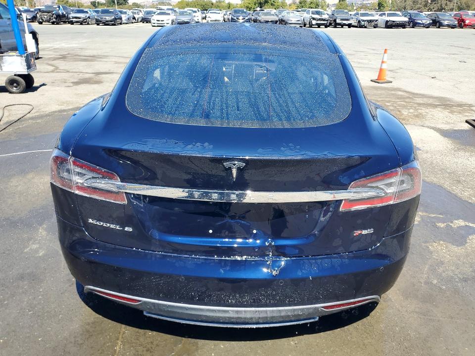 2013 Tesla Model s VIN 5YJSA1CP4DFP25743 COPART salvage auction — MINOR DENT/SCRATCHES, CA - CERTIFICATE OF TITLE, sold $2,200 on 2026-09-08 (photo 6)