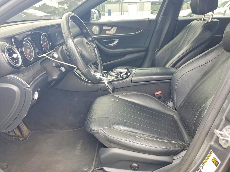 2017 Mercedes-benz E-klasse VIN WDDZF4KB0HA029330 COPART salvage auction — MINOR DENT/SCRATCHES, Mt - Certificate Of Title, sold $7,700 on 2026-07-27 (photo 7)