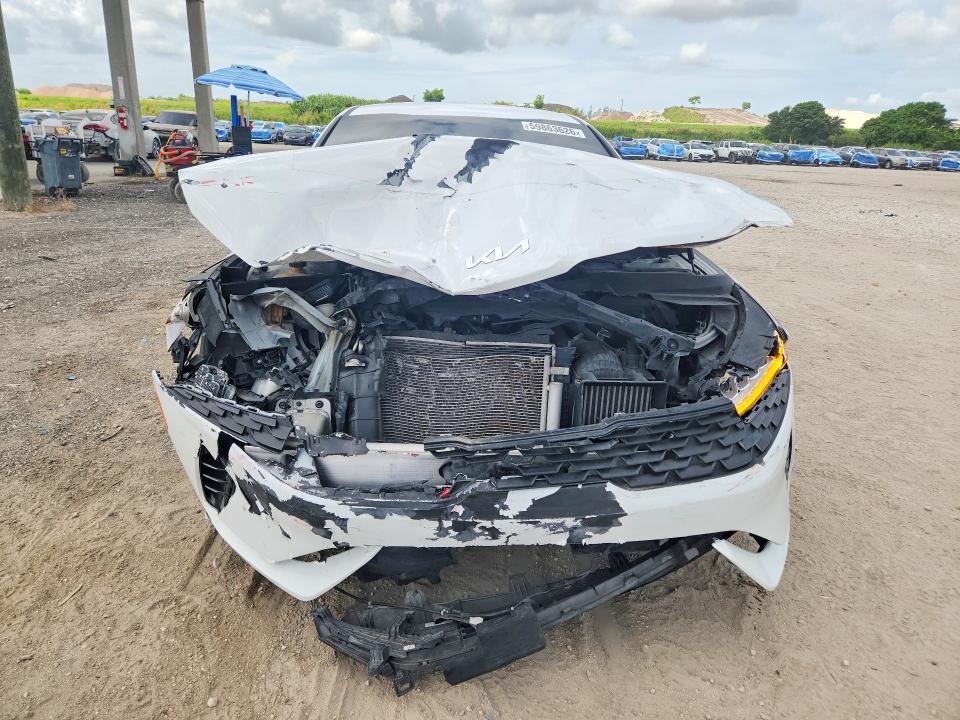 2022 Kia K5 VIN 5XXG14J27NG118541 COPART salvage auction — FRONT END, Fl - Certificate Of Destruction, sold $4,300 on 2026-07-30 (photo 5)