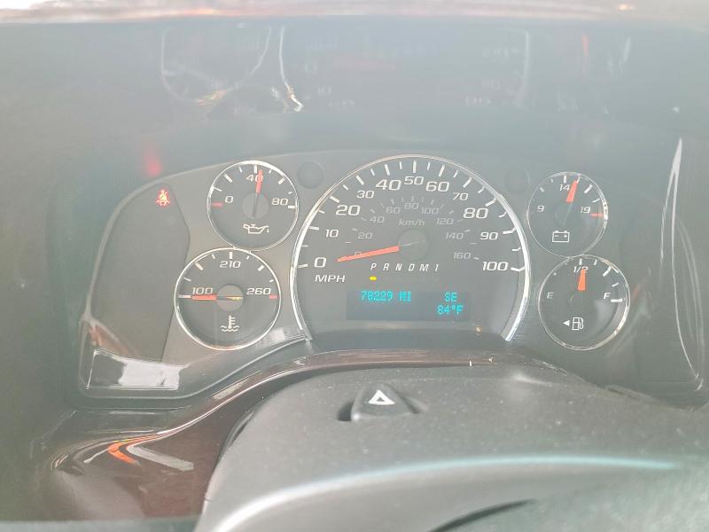 2018 Chevrolet Express VIN 1GCWGBFGXJ1162655 COPART salvage auction — VANDALISM, Tn - Salvage Certificate, sold $32,500 on 2026-07-28 (photo 9)