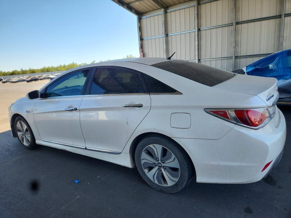 2015 Hyundai Sonata VIN KMHEC4A49FA127303 COPART salvage auction — MECHANICAL, CA - DIS/DLR/EXP ONLY CLEAN TITLE, sold $150 on 2026-07-30 (photo 2)