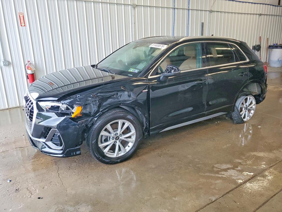 2022 Audi Q3 VIN WA1DECF38N1114023 — COPART salvage auction photo