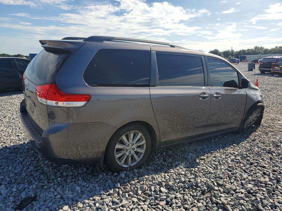 2011 Toyota Sienna VIN 5TDDK3DC5BS016843 COPART salvage auction — FRONT END, Fl - Cert Of Ttl-Rebuilt&Slvg Rbld, sold $1,600 on 2026-07-31 (photo 3)