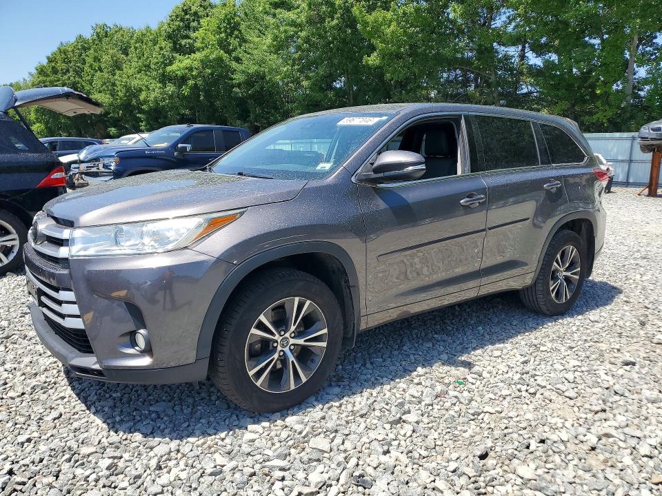 2018 Toyota Highlander VIN 5TDBZRFH9JS843287 COPART salvage auction — BURN, Ma - Cert Of Title-Salvage, sold $275 on 2026-07-23 (photo 1)
