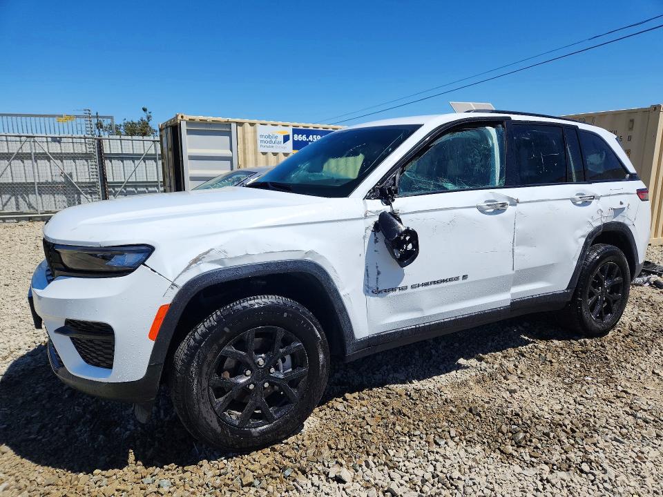 2025 Jeep Grand cherokee VIN 1C4RJHAG8S8699493 COPART salvage auction — SIDE, CA - SALVAGE CERTIFICATE, sold $10,800 on 2026-07-27 (photo 1)