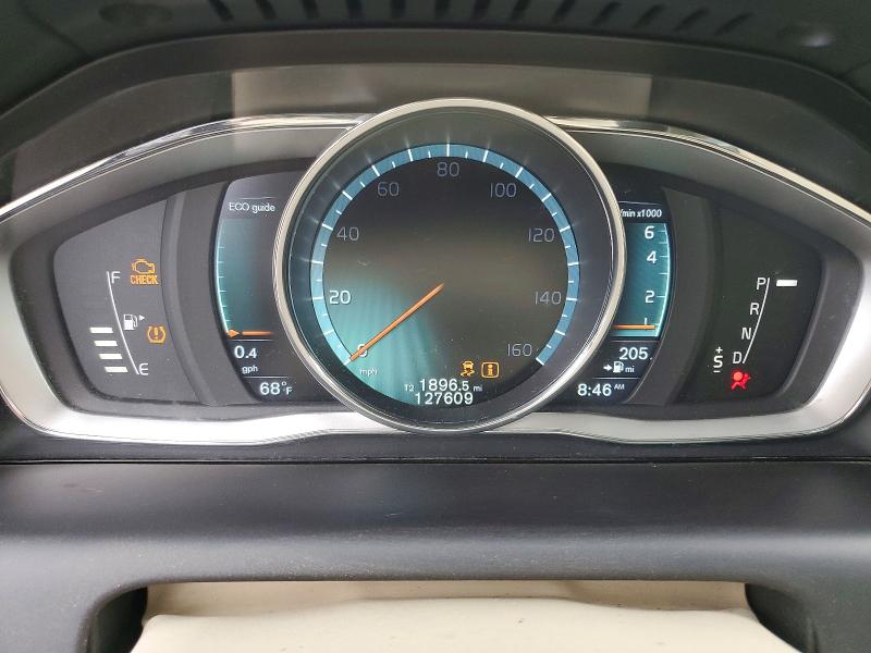 2016 Volvo Xc60 VIN YV4612RK2G2870979 COPART salvage auction — MINOR DENT/SCRATCHES, WA - VEHICLE CERT OF OWNERSHIP-TITL, sold $1,450 on 2026-08-04 (photo 9)