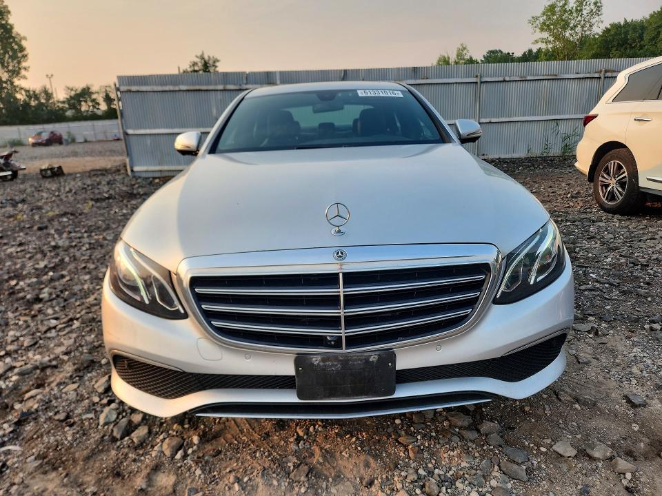2019 Mercedes-benz E-klasse VIN WDDZF4KB9KA562784 COPART salvage auction — WATER/FLOOD, Ny - Mv-907A Salvage Certificate, sold $4,200 on 2026-07-28 (photo 5)