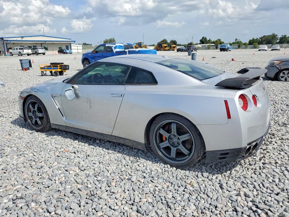 2016 Nissan Gt-r VIN JN1AR5EF8GM290160 COPART salvage auction — FRONT END, FL - CERT OF TITLE SLVG REBUILDABLE, sold $44,500 on 2026-07-27 (photo 2)