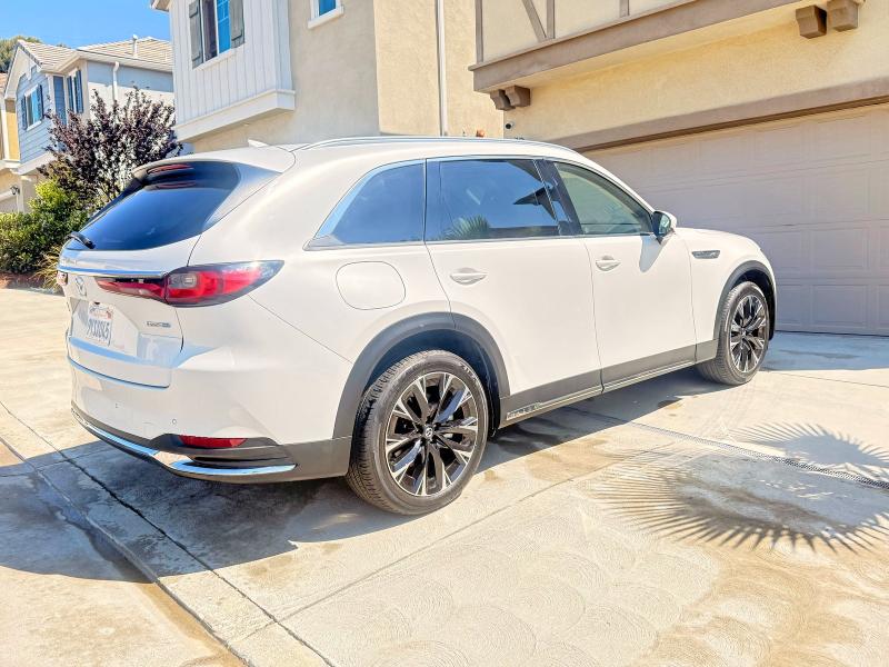 2024 Mazda Cx-90 VIN JM3KKEHA8R1181974 COPART salvage auction — NORMAL WEAR, CA - DIS/DLR/EXP ONLY CLEAN TITLE (P), sold $18,700 on 2026-07-29 (photo 4)
