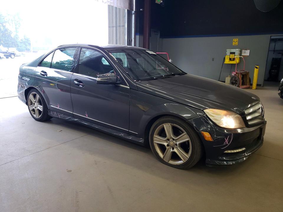 2011 Mercedes-benz C class VIN WDDGF8BB9BF652597 COPART salvage auction — SIDE, CT - CERT OF TITLE-SALVAGE, sold $600 on 2026-08-13 (photo 4)