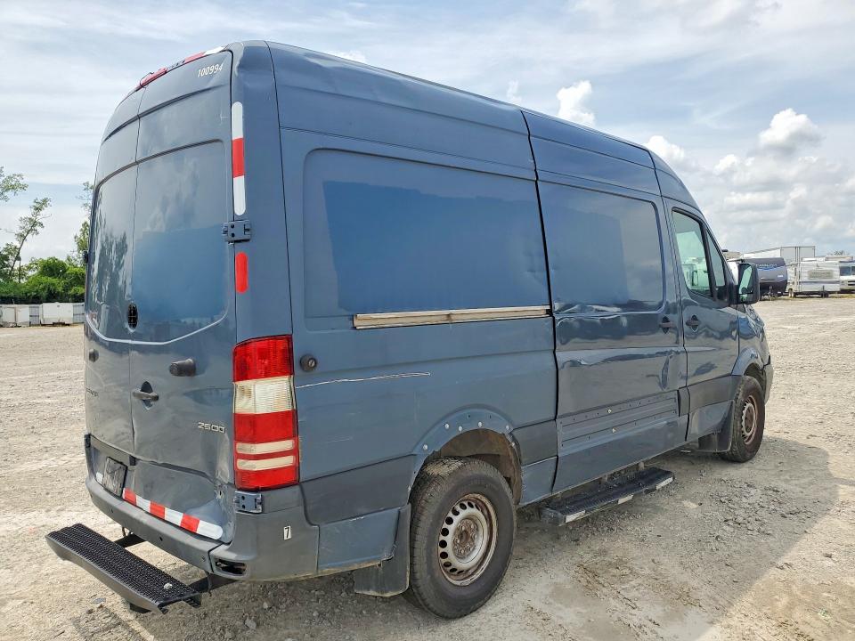 2018 Mercedes-benz Sprinter VIN WD3PE7CD1JP647842 COPART salvage auction — FRONT END, Ky - Certificate Of Title (P), sold $6,700 on 2026-07-28 (photo 3)