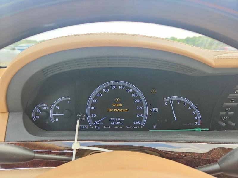 2013 Mercedes-benz S class VIN WDDNG7DB1DA509526 COPART salvage auction — ROLLOVER, Ga - Cert Of Title-Salvage, sold $4,250 on 2026-07-28 (photo 9)